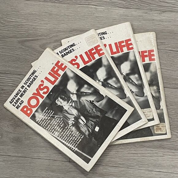 VTG Lot Of 4 Boy Scouts Of America Merit Badge Series Boys Life Handbook - Picture 1 of 11